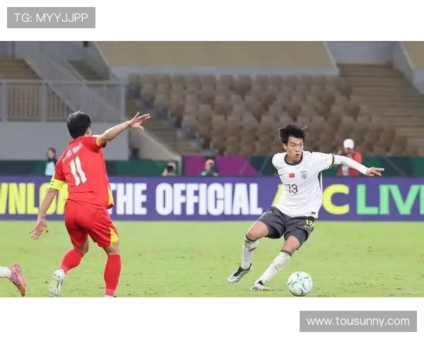 中国U23对决朝鲜U23观众破四万 中国U23对决朝鲜U23观众破四万